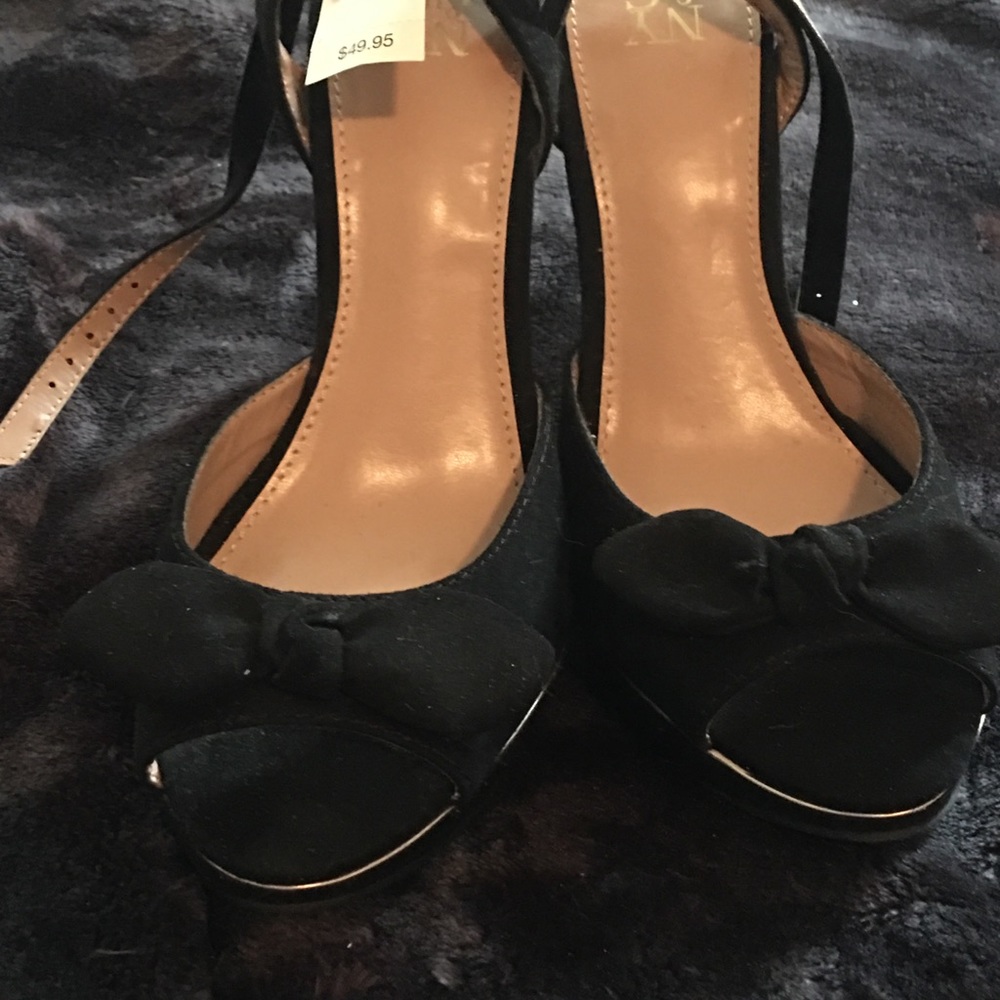 NY&CO BLACK HEEL SANDALS